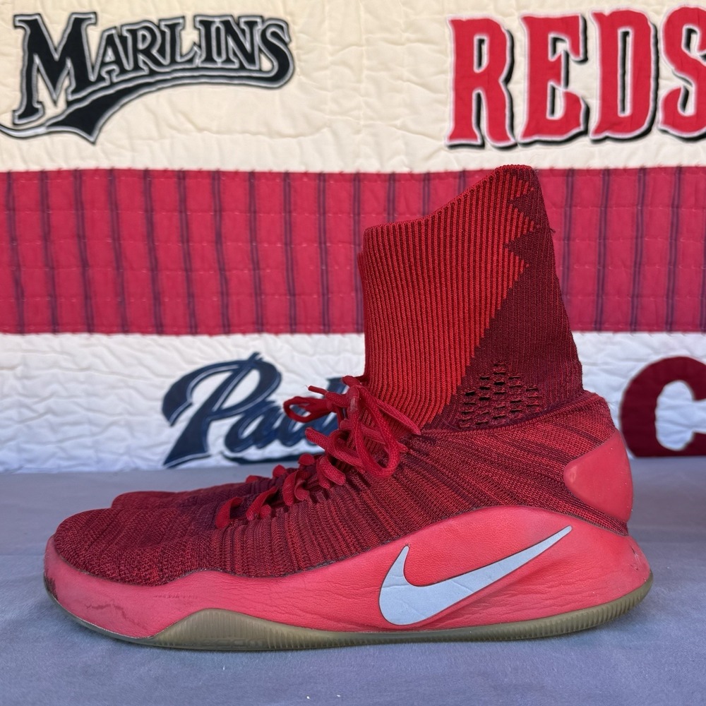 Size‎ 11 - Nike Hyperdunk 2016 Flyknit Team Red 843390-606